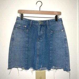 Denim en creme mini skirt - size M, worn a few times